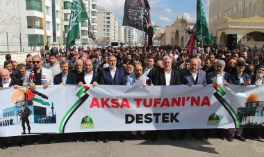 Peygamber Sevdalıları: siyonistlere gıda ve malzeme göndererek ellerinizi mazlumların kanlarına bulaştırmaktan vazgeçin