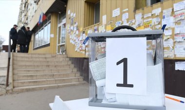 Rusya’da halk, devlet başkanlığı seçimi için sandık başında