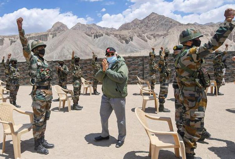 Hindistan başbakanı Modi'nin ihtilaflı sınır eyaletini ziyareti Hindistan-Çin gerilimini arttırdı