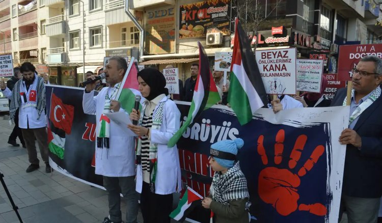 Gazze için sessiz yürüyüş: Ticarette zulme taviz yok, boykota destek verin!