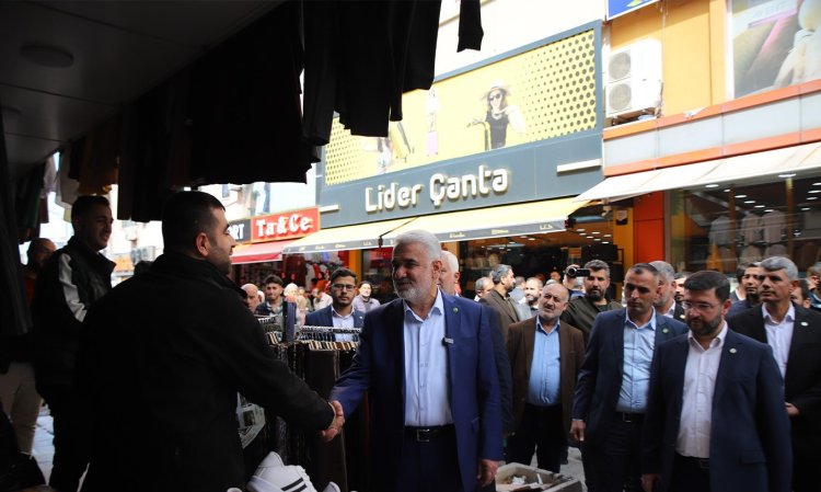 Yapıcıoğlu Adana'da seçim ziyaretlerine devam ediyor