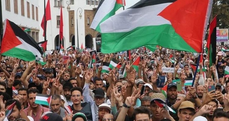 Direnişin 200'üncü günü münasebetiyle Fas'ta Gazze'ye destek gösterileri