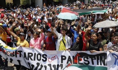 Venezuela'da yüzlerce öğrenci Filistin'e destek için yürüdü