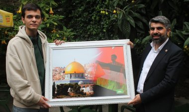 HÜDA PAR Milletvekili Dinç, Gazze'ye destek verdiği için şampiyonluğu elinden alınan Akyüz ile görüştü