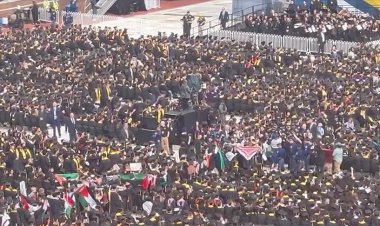 ABD’deki Michigan Üniversitesi mezuniyet töreninde Filistin ile dayanışma eylemi yapıldı