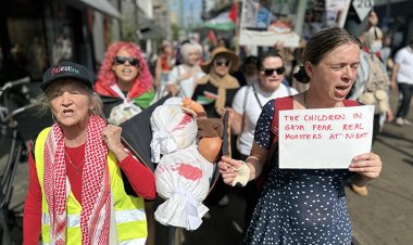 Hollanda'da Anneler Günü'nde Filistinli anneler için destek yürüyüşü