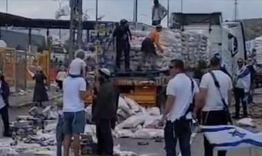 'Sözde sivil' yerleşimci teröristler Gazze'ye giden yardımları engelleyip yola döktü