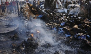 İşgalci İsrail, son 48 saatte yerinden edilenlerin çadırlarını vurarak 72 Filistinliyi katletti