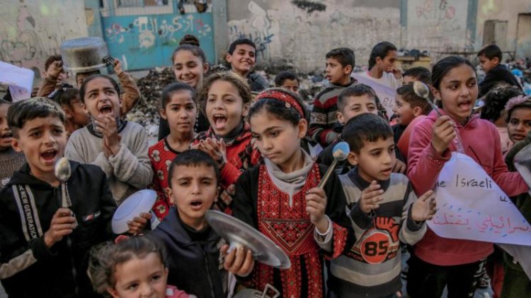 Gazzeli çocuklar: Dünyadaki diğer çocuklar gibi güven içinde yaşamak ve okullarımıza gitmek istiyoruz!