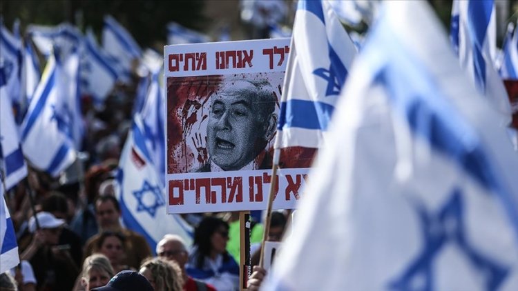 Kudüs'te Netanyahu hükümetinin istifası ve erken seçim talebiyle gösteri düzenlendi