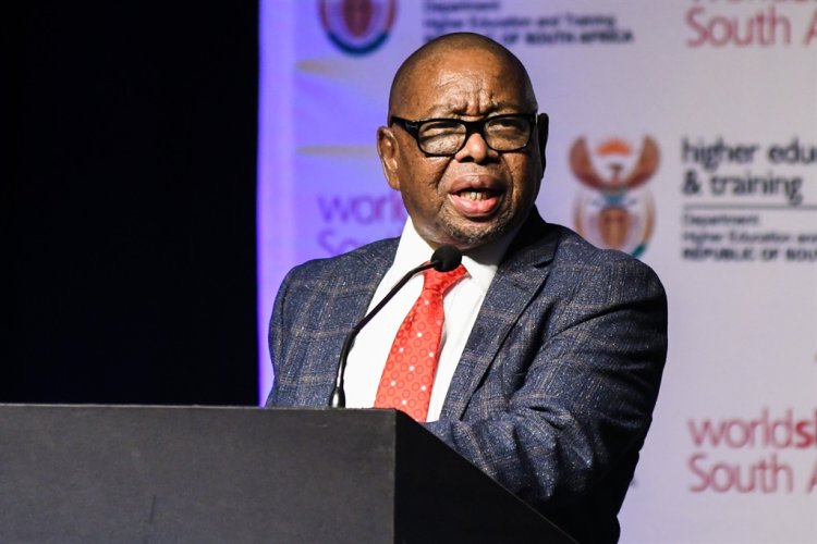 Güney Afrika Teknoloji Bakanı Nzimande: Ahlâki korkaklığın zamanı değil