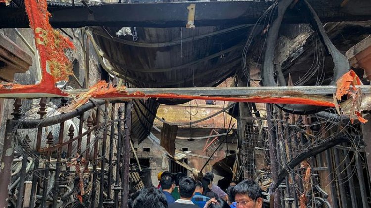 Vietnam'da 5 katlı binada çıkan yangında 14 kişi öldü