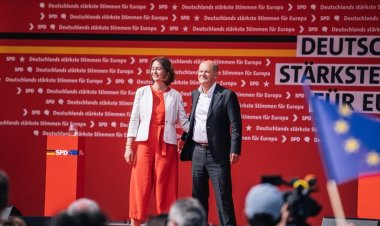 Almanya'da AP seçimlerinde hükümet yenildi, aşırı sağ güçlendi