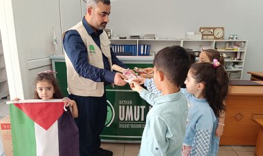 Umut Kervanı'ndan çocuklara "Harçlıklar Gazze'ye" çağrısı