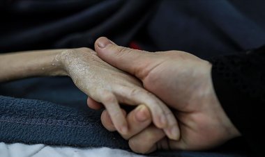 Hamas: İsrail'in saldırıları nedeniyle 40'tan fazla çocuk açlıktan öldü