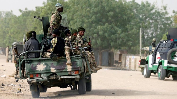 'Boko Haram'dan kaçan kızları Nijerya ordusu hukuksuz alıkoyuyor'