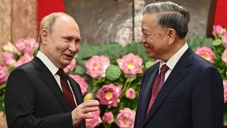 Putin ile Vietnam Devlet Başkanı To Lam bir araya geldi