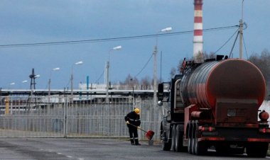 Rusya: Olumsuz gelişmeler olursa benzin ihracatını tekrar yasaklayabiliriz