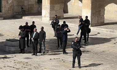 İsrail'in aşırı sağcı Bakanı Ben-Gvir Mescid-i Aksa'ya baskın düzenledi