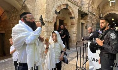 Terörist işgalcilerden Mescid-i Aksa'ya baskın