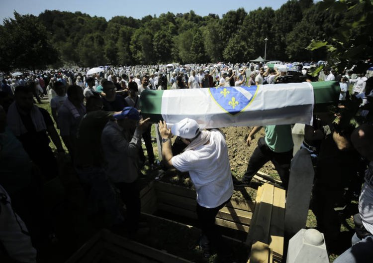 Srebrenitsa Soykırımı'nın 29. yılı dolayısıyla anma programı yapıldı