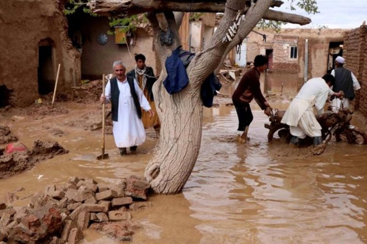 Afganistan'ı sel ve fırtına vurdu: 35 ölü, 230 yaralı