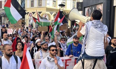 Hollanda'da Filistin'e destek gösterisi düzenlendi