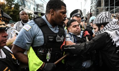 ABD polisinden İsrail protestosunda göstericilere ve basın mensuplarına sert müdahale