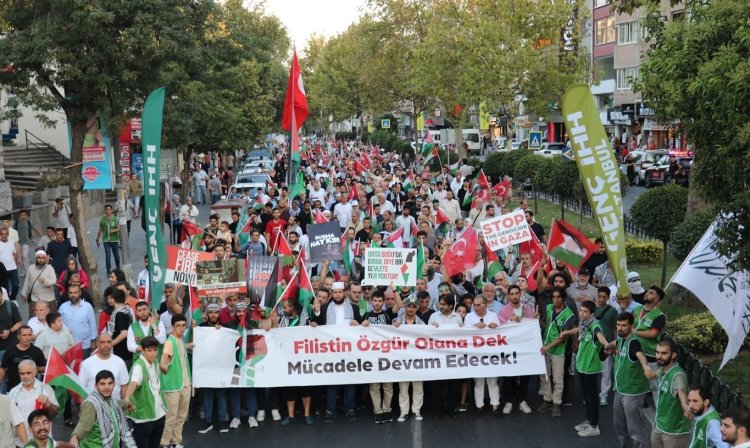 İstanbul'da binler "Gazze'yi Unutma" eylemi için yürüdü