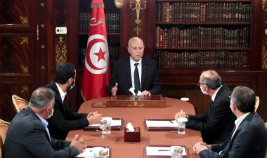 Tunus Cumhurbaşkanı, seçimlere bir ay kala tüm valileri değiştirdi