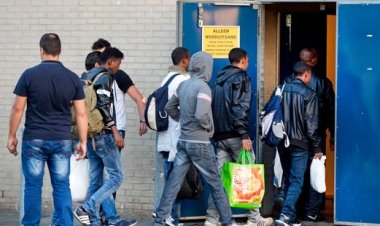 Hollanda, göçmenlere karşı olağanüstü hale hazırlanıyor