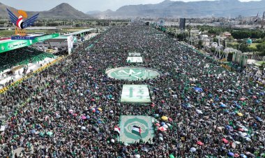 Milyonlarca Yemenli Hz. Muhammed (S.A.V)'in doğum yıl dönümünü kutladı