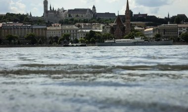 Macaristan sele teslim