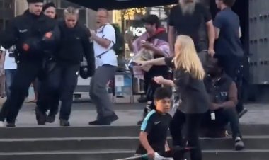 Alman polisi Filistin gösterisinde 10 yaşındaki çocuğa saldırdı