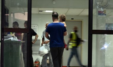 Lübnan'da 856 sığınma merkezine 157 bin kişi yerleştirildi