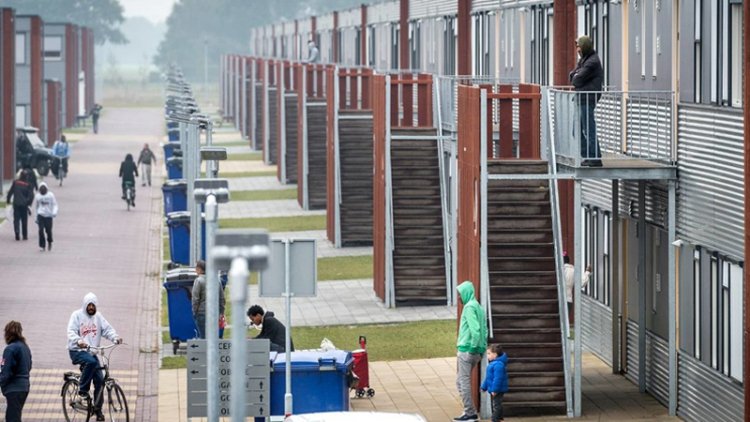 Hollanda yılbaşından itibaren kaçak yabancılara destek vermeyecek