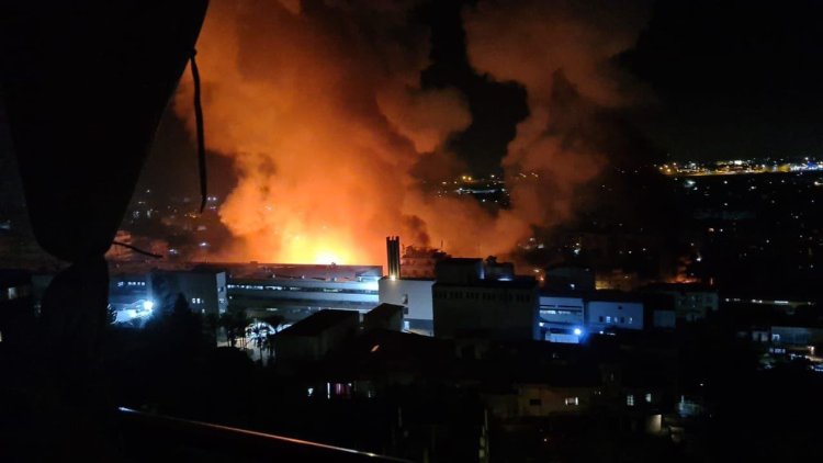 İşgalci İsrail, Hizbullah'ın etkin olduğu Dahiye bölgesine şiddetli saldırılar düzenliyor