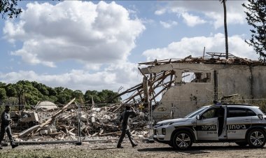 İran'ın füze saldırısında Tel Aviv'in kuzeyinde 100 ev zarar gördü