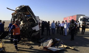 Mısır'da otobüs kazası: 12 ölü 33 yaralı