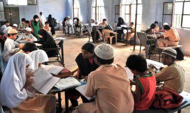 Hindistan’daki İslami kuruluşlardan dini okullara yapılan mali yardımın iptal edilmesine tepki