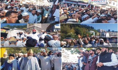 Keşmir’de Hindu Rahibin Hazreti Peygamber’e hakaretini halk protesto etti