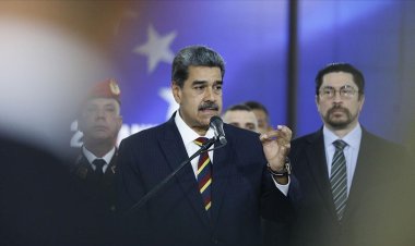 Maduro: Trump'ın ellerini kana bulamak istiyorlar