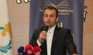 Kur'an Nesli Sözcüsü Sütçü: Namazda kıyama durmayan ayaklar cihad meydanlarına kıyam için yürüyemez