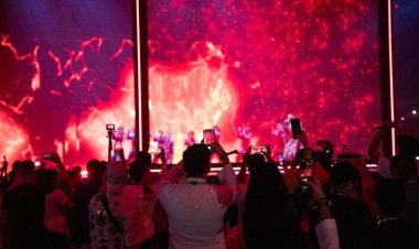 Gazze ağlarken Suudi Arabistan eğleniyor