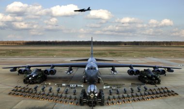 ABD, İsrail'i korumak için bombardıman uçağı gönderiyor