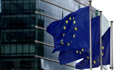 Avrupa Birliği, ABD'de zaferini ilan eden Trump'a birlikte çalışma çağrısı yaptı