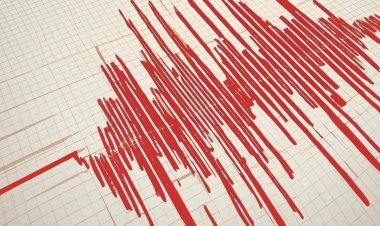 Papua Yeni Gine'de 6,6 büyüklüğünde deprem