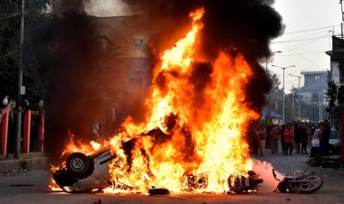 Manipur’da ayaklanma: Milletvekilleri ve bakanların evleri ateşe verildi