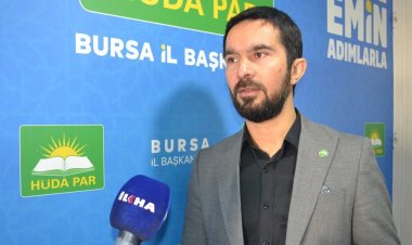 HÜDA PAR'ın girişimiyle siyonist şarkıcının konseri iptal edildi