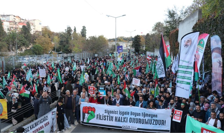 İstanbul'da ABD protestosu: Yöneticiler halkın taleplerine kulak vererek harekete geçmeli